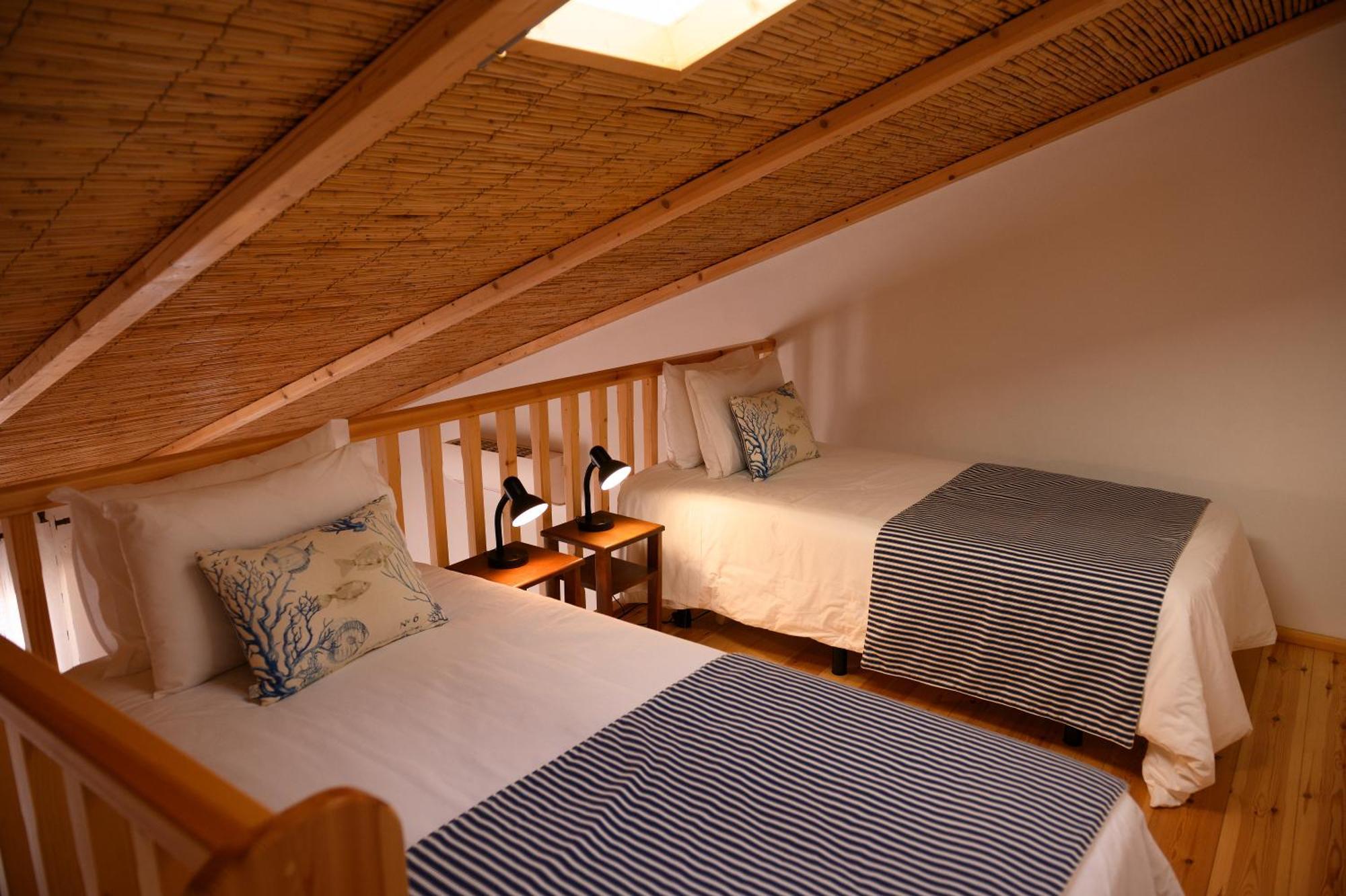 Falésias da Arrifana Praia da Arrifana Habitación foto