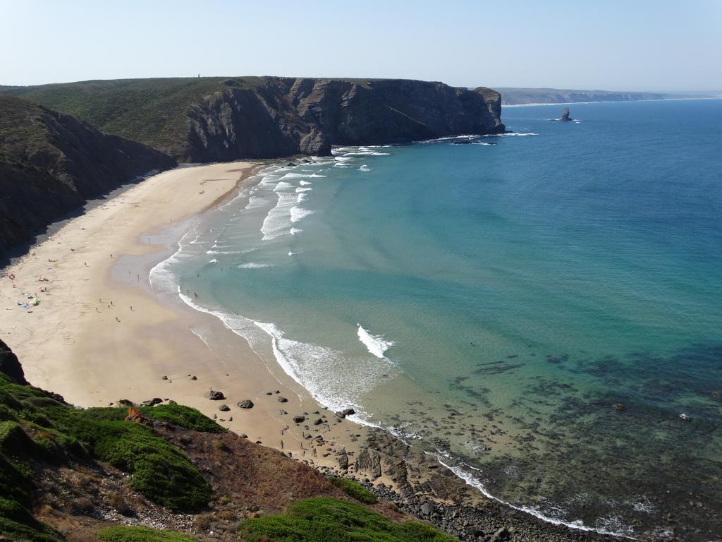 Falésias da Arrifana Praia da Arrifana Exterior foto